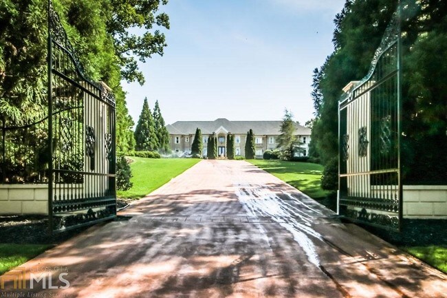 Foto del edificio - 9620 Cedar Grove Rd