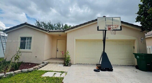 Foto del edificio - 10420 SW 24th Ct