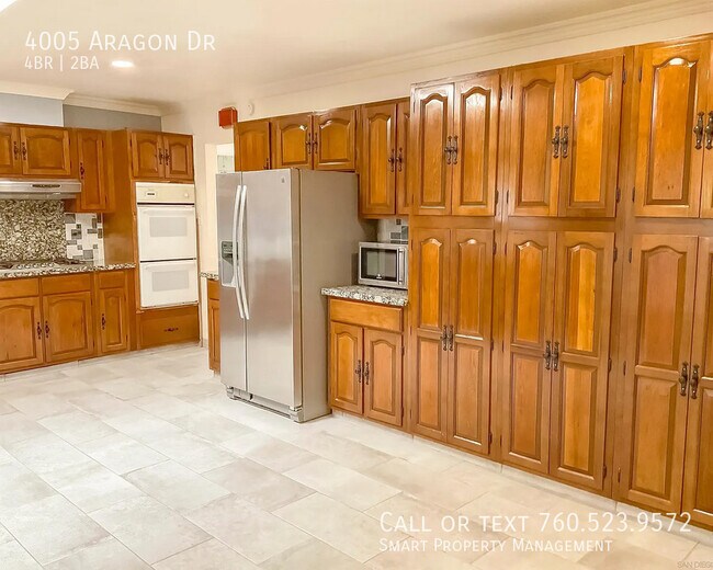 Foto del edificio - 4005 Aragon Dr