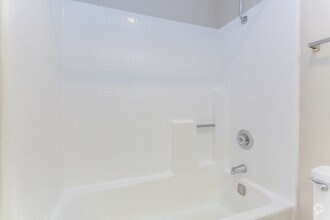 2 BR, 2 BA - 884 SF - Park Bonita