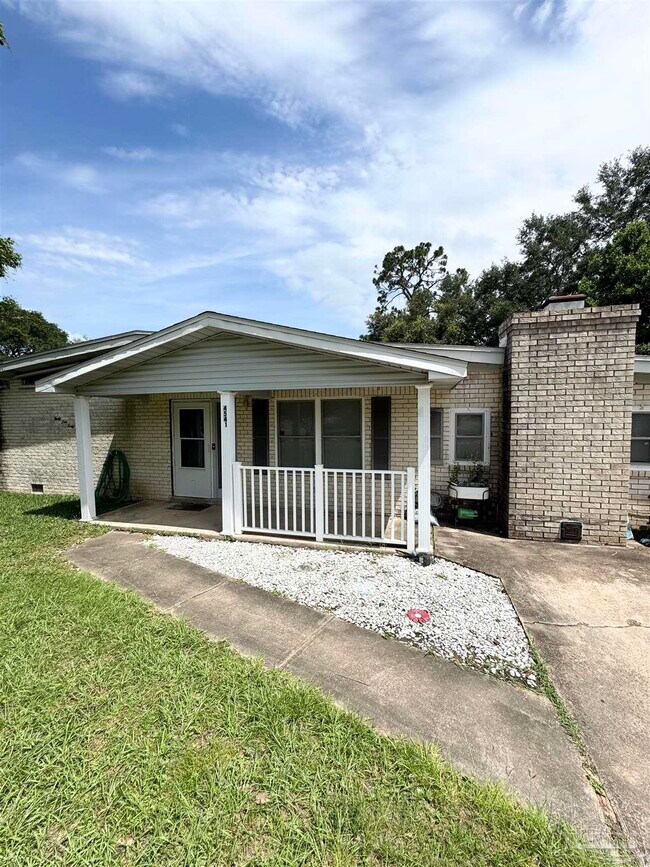 Building Photo - 4541 Marseille Dr