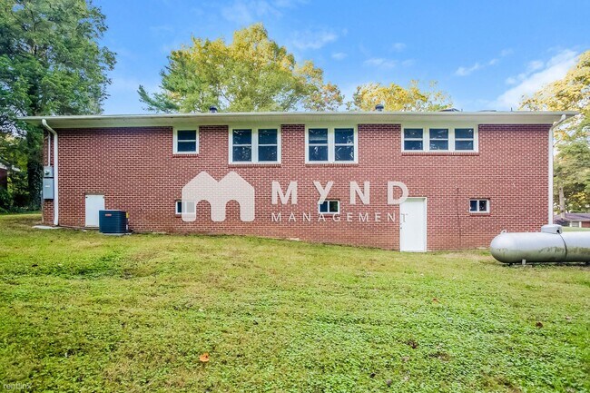 Building Photo - 3 br, 2 bath House - 1269 Madison Ave