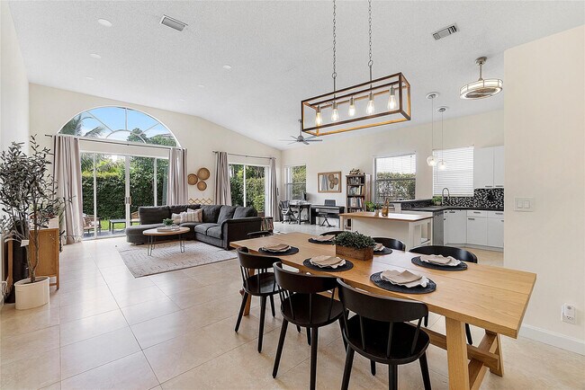 Foto del edificio - 10650 NW 48th St