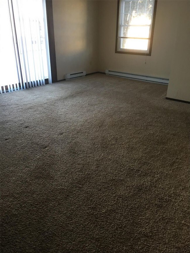 Foto del edificio - 2700 Violet Ln