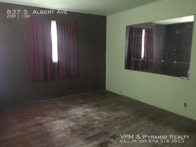 Building Photo - FOR RENT!! Cute 2 Bedroom Coming in July!!