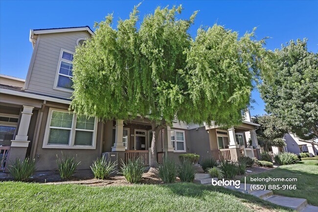 Foto del edificio - 292 Wildrose Common