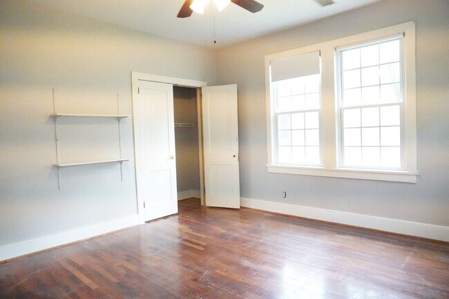 Dormitorio 2 - 1319 4th Ave