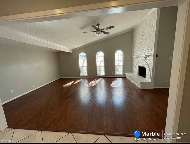 Foto del edificio - 3 br, 3 bath House - 4917 Ashlock Dr
