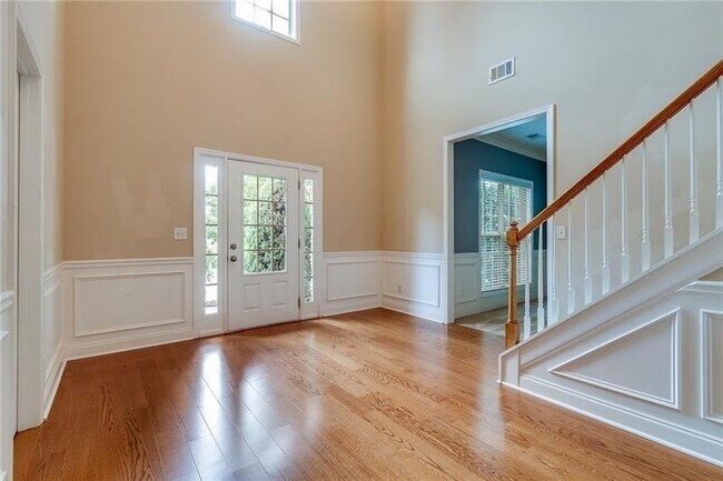 Foto del edificio - 3590 Falling Leaf Ln