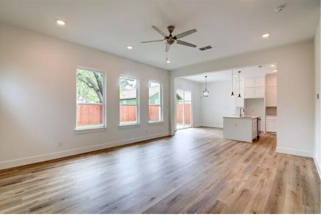 Building Photo - 3436 Ladd St
