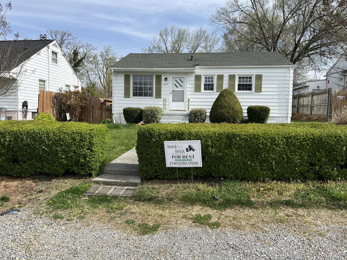 Photo - 4025 Maine Ave NW (Roanoke, VA)