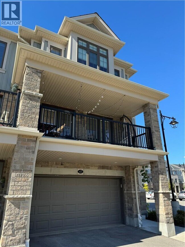 Building Photo - 45 Bank Swallow Cres