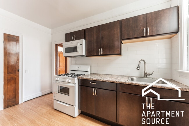 Foto del edificio - 1942 Grove Ave