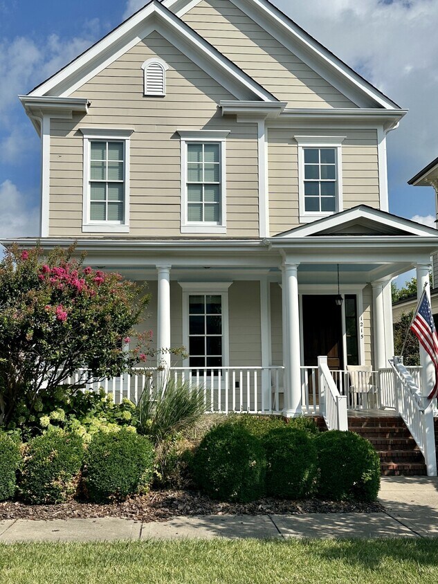 Primary Photo - 1215 Porter St