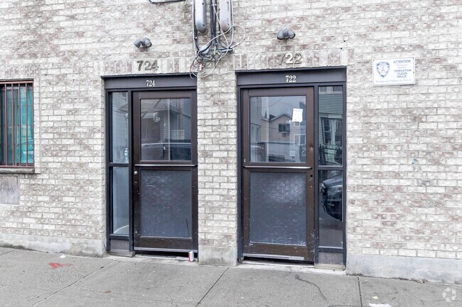 Entrance - 720-724 E 217th