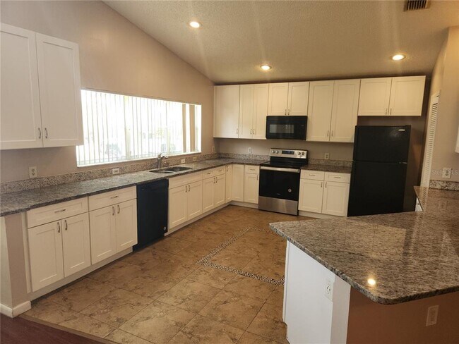 Foto del edificio - 150 Abbey Hollow Dr
