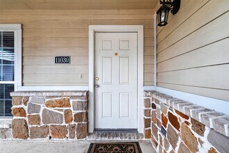 Building Photo - 11030 KNOBBLEY Oak Ct