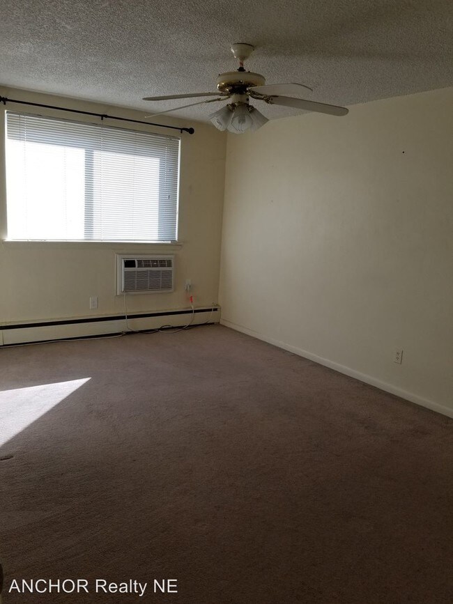 Building Photo - 8119 Ryers Ave
