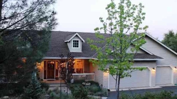 Primary Photo - Gorgeous Semi Custom Apple Valley Home!! A...