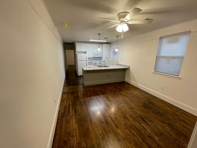 Building Photo - 3614 W Metairie Ave N