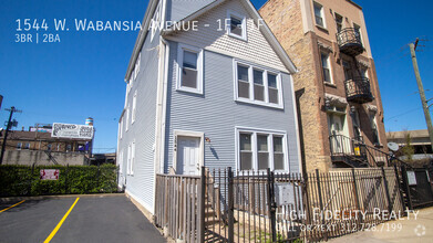 Building Photo - 1544 W Wabansia Ave