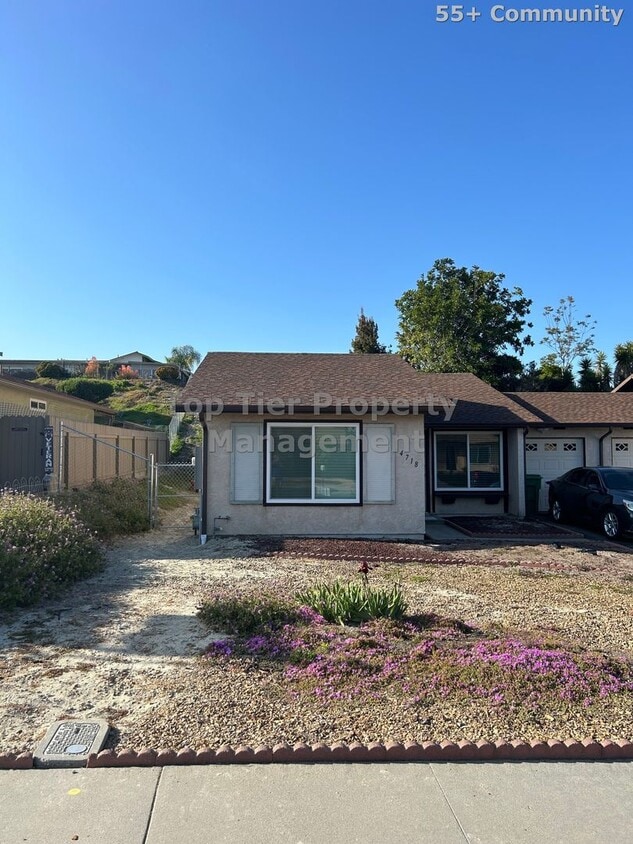 Foto principal - ***REMODELED Peacock Hills Community of Oceanside - 2 bed / 2 bath House*** 55+ ONLY
