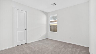 Building Photo - 26911 Dalmatian Bellflower Dr