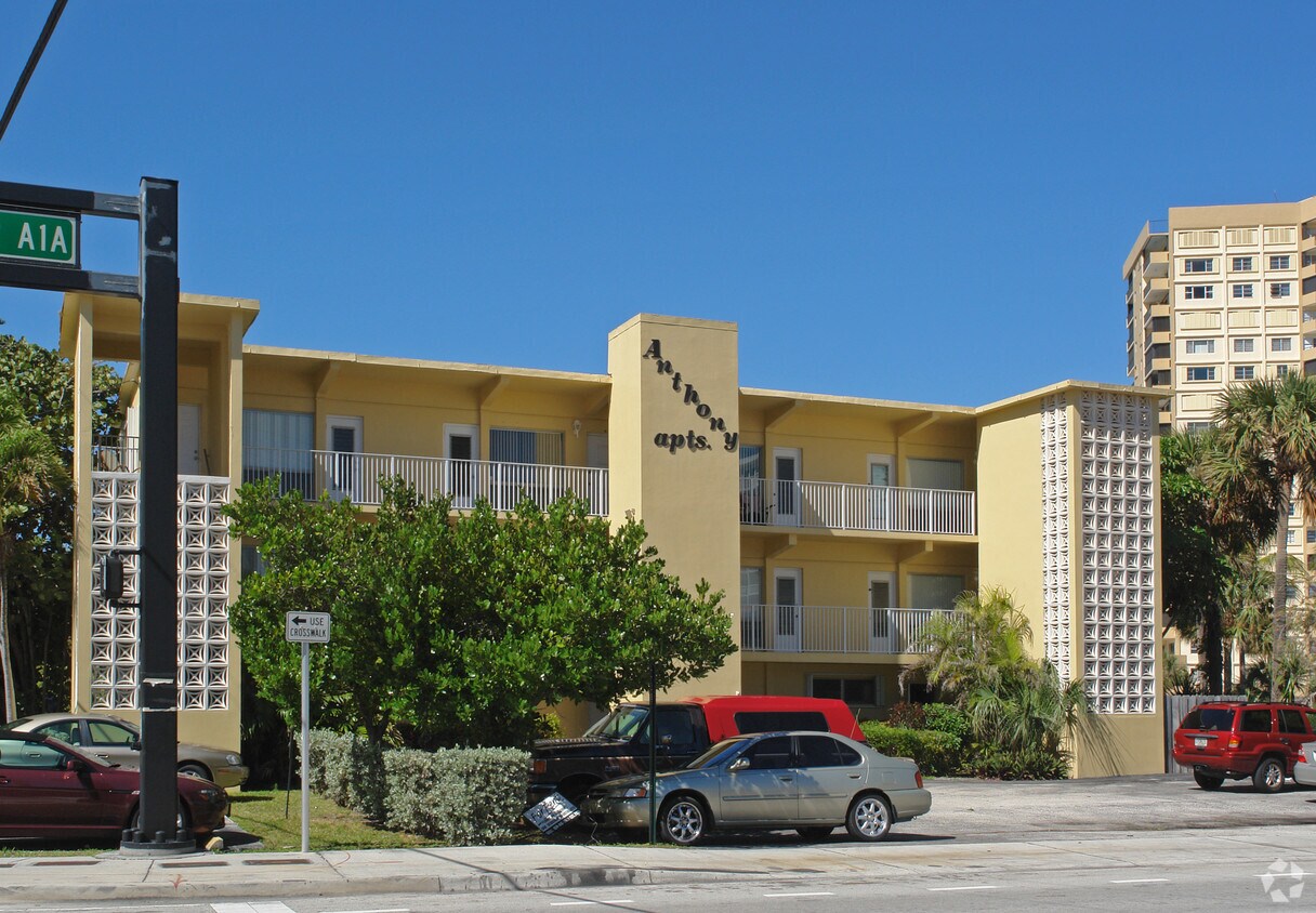 Building Photo - 1229 S Ocean Blvd