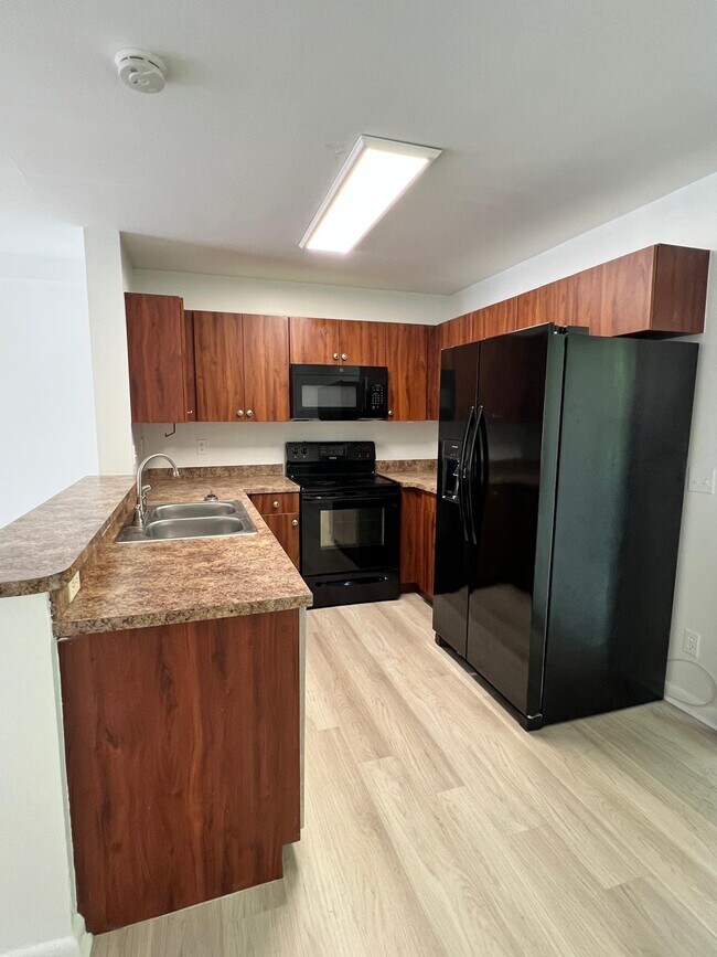 Foto del edificio - 2896 Edgehill Ln