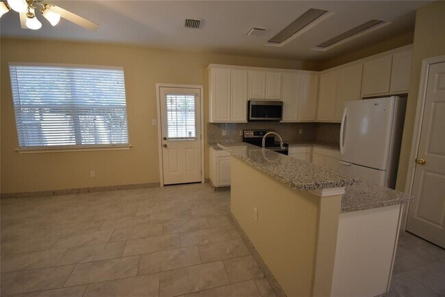 Building Photo - 46 Blue Creek Pl