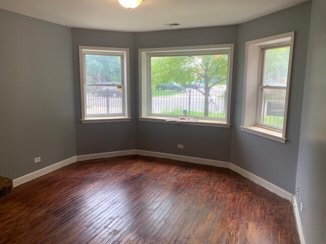 Foto del edificio - 3536 W Monroe St