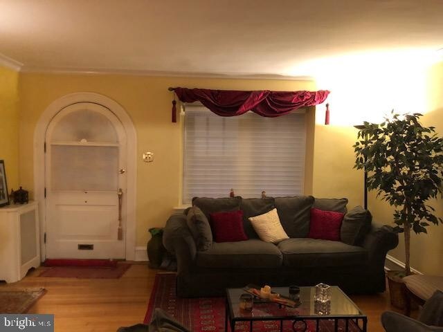 Foto principal - 6436 Woodcrest Ave