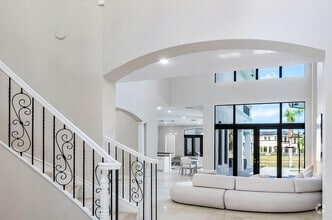 Building Photo - 17895 Cadena Dr