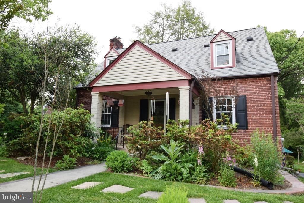 Primary Photo - 1239 Noyes Dr