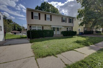 Building Photo - 418-420-420 30th Ave