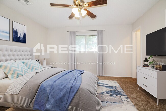 Foto del edificio - 8913 NW 80th St