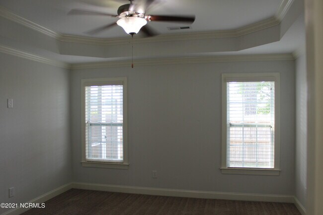 Building Photo - 1700 Cambria Dr