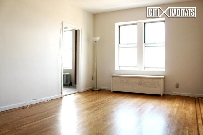 Building Photo - 5911 Queens Blvd