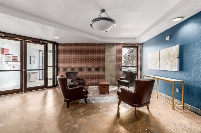 Foto del edificio - A Great modern 2 Bed / One bath for rent