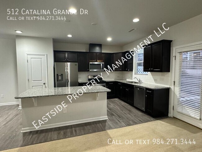 Foto del edificio - 512 Catalina Grande Dr