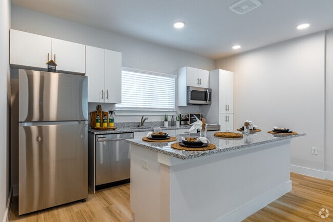 Interior Photo - Ensign Apartments