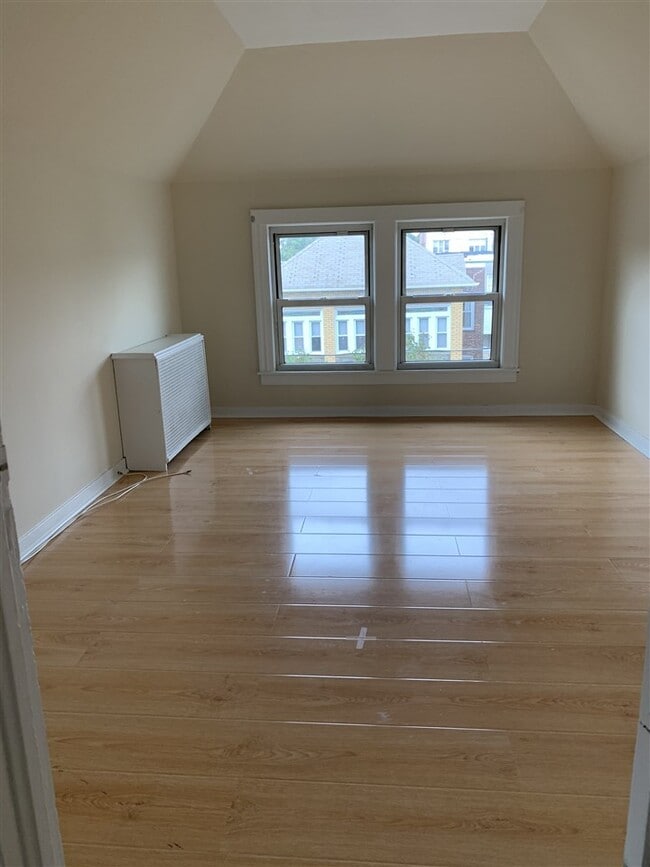 Building Photo - 228 73rd St