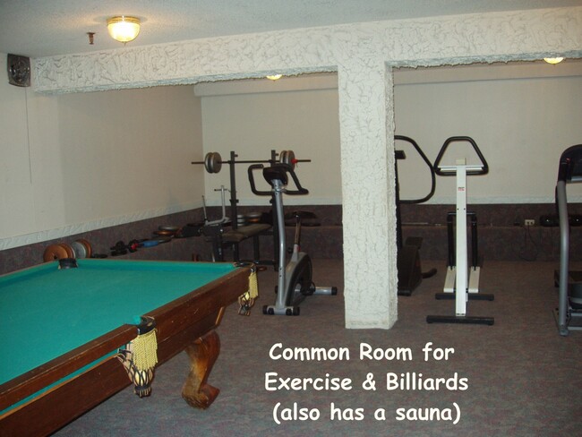 Sala común para hacer ejercicio y sauna también) - 1243 Gaylord St