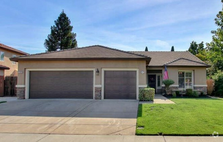 Building Photo - 1608 Bottlebrush Cir