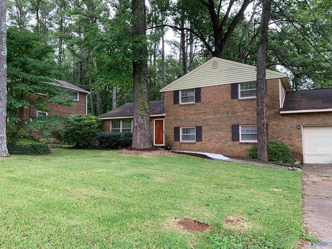 2602 Vinyard St NE, Huntsville, AL 35811 House for Rent in Huntsville