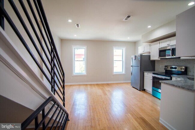 Foto del edificio - 2428 Sharswood St