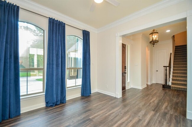 Building Photo - 42 N Knights Crossing Dr