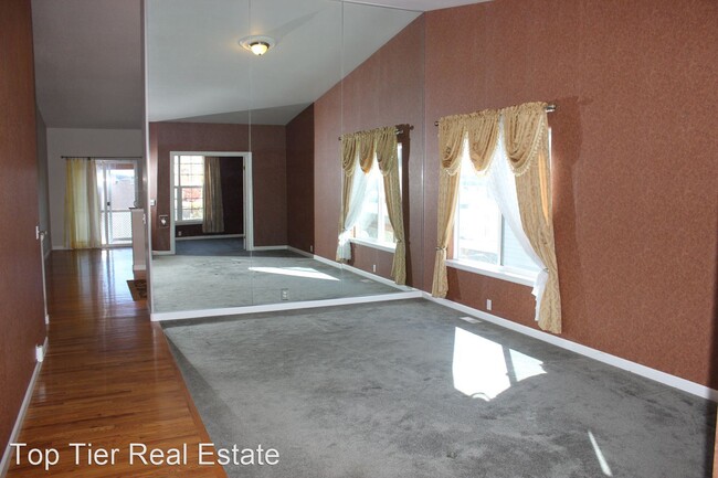 Building Photo - 5 br, 3 bath House - 5237 Sand Hill Dr