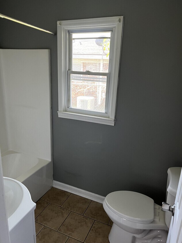 Foto principal - 406 N Houston Rd