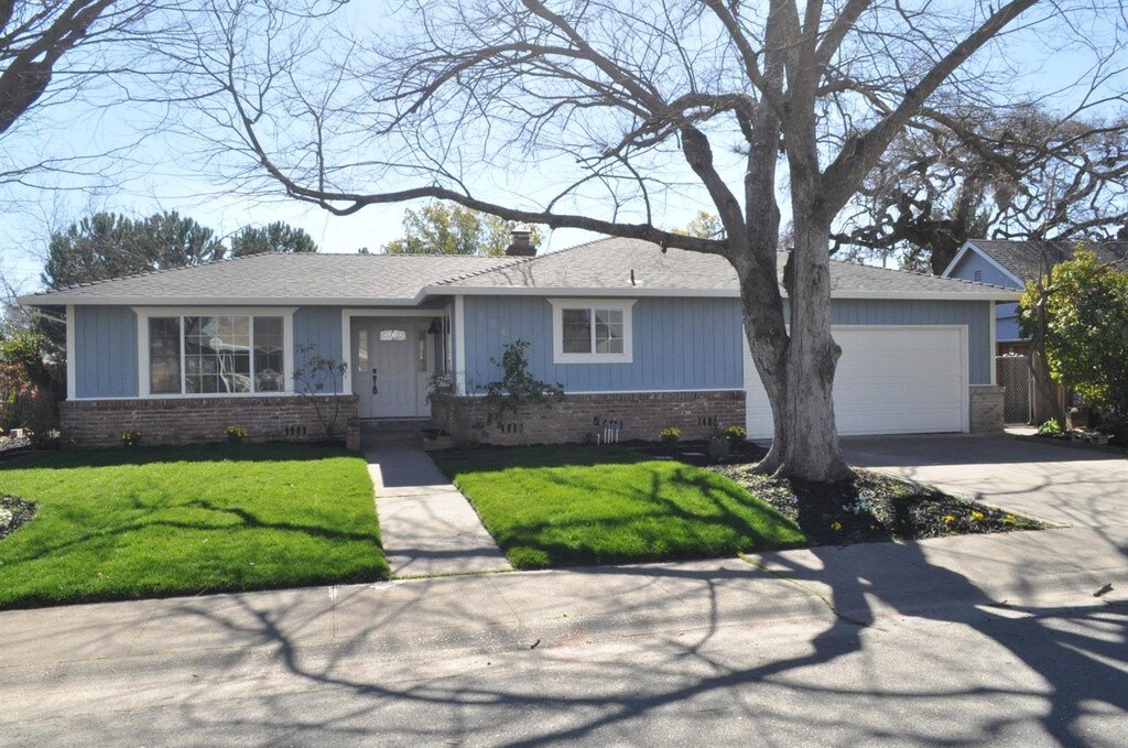 Building Photo - 2360 Glen Ellen Cir
